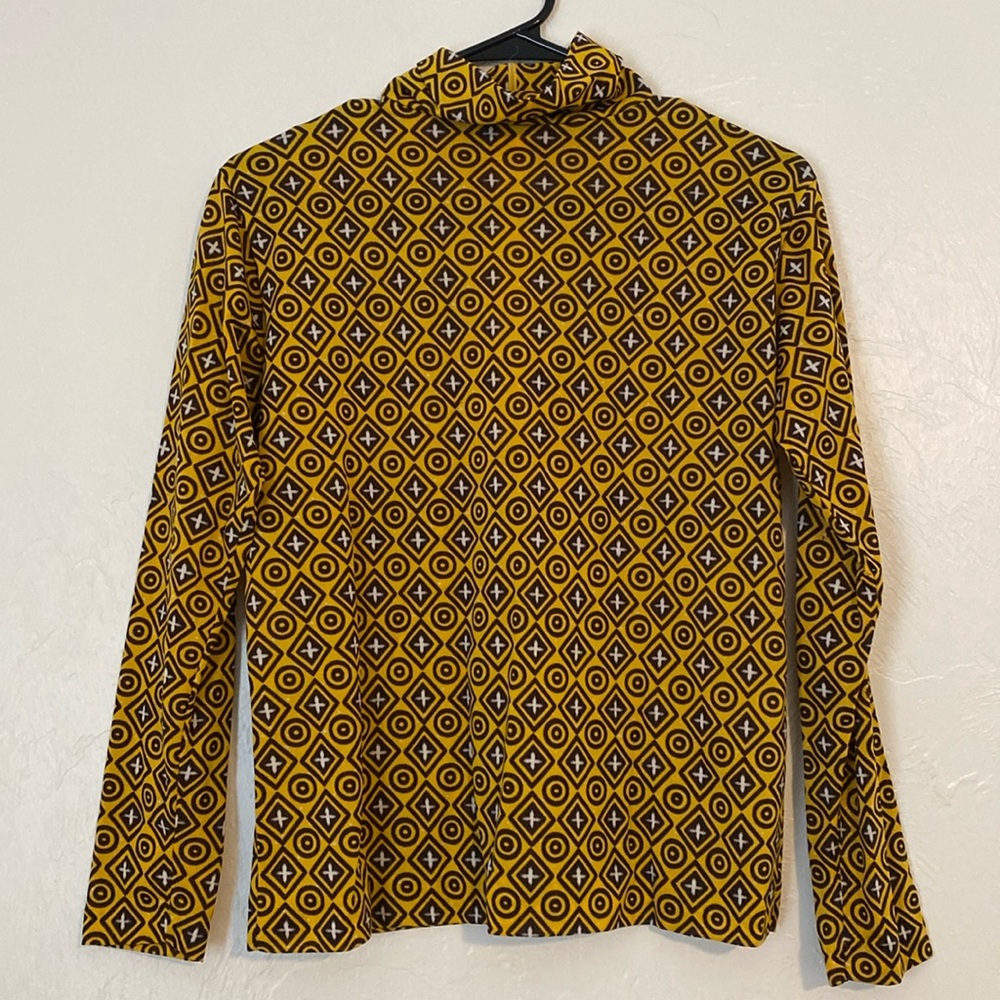 60’s/70’s Women’s Polyester Turtleneck Top
